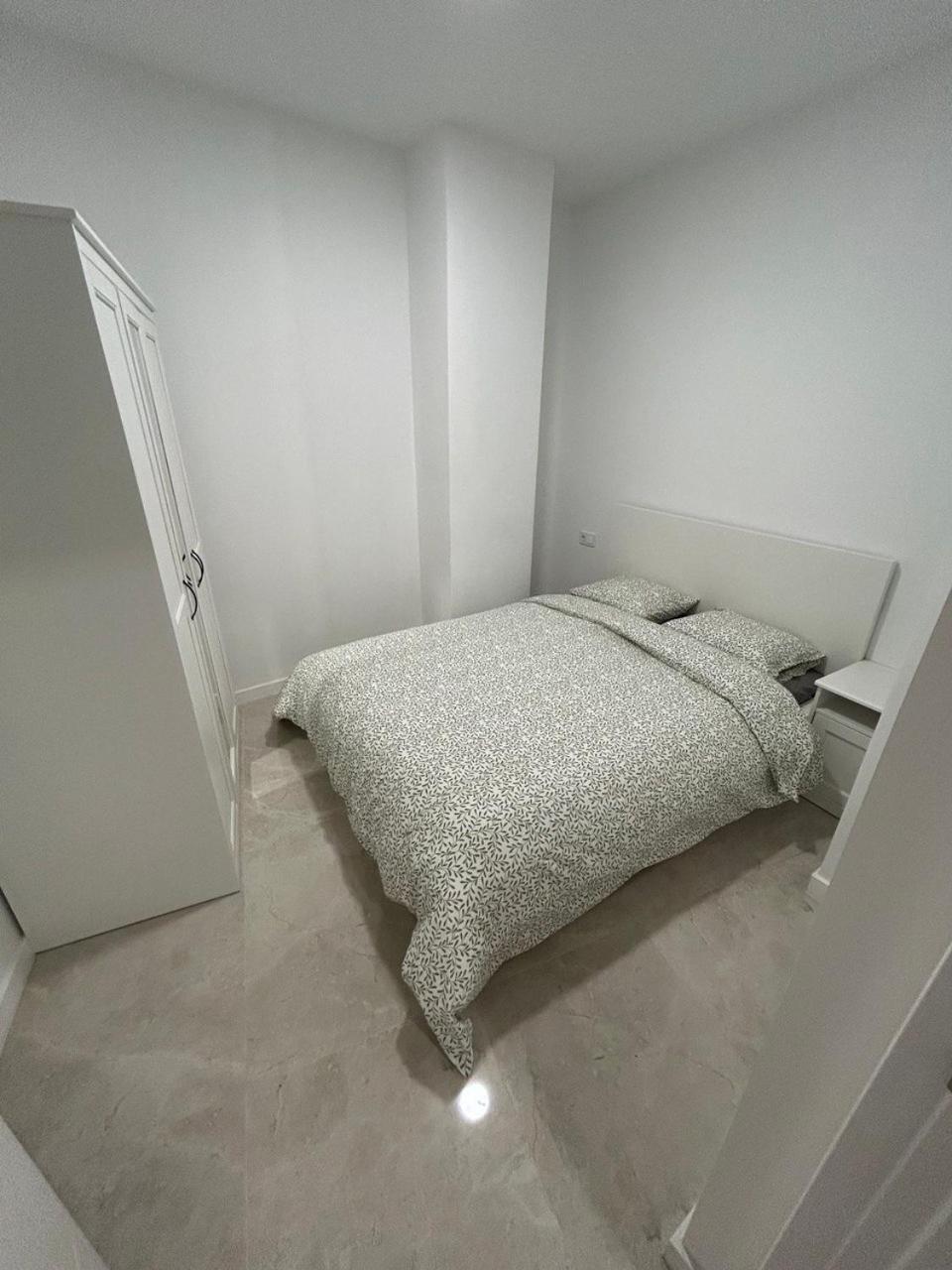 Elegance Apartment Alicante Bagian luar foto